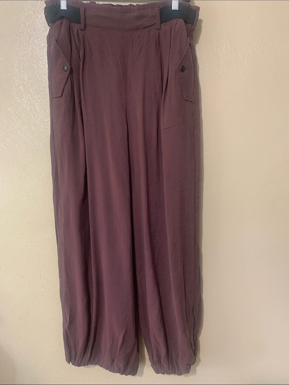Anthropologie size M Relaxed Drawstring Hem Pants - Burgundy Pockets
